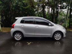 Jual Cepat Mobil Toyota Yaris J 2012 di Depok 2