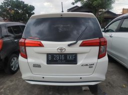 Mobil Toyota Calya E MT 2018 dijual, Jawa Barat  4