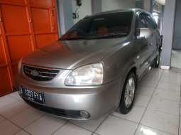 Jual mobil Kia Carens II 1.8 AT 2005 harga murah di Jawa Barat  2
