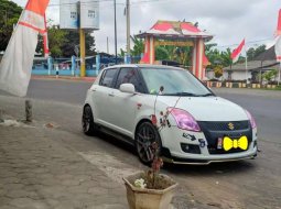 Dijual mobil bekas Suzuki Swift ST, Jawa Timur  6