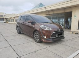 Jual mobil Toyota Sienta Q 2017 terawat di DKI Jakarta 1