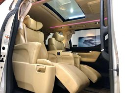 Jual Toyota Alphard G 2018 harga murah di Jawa Timur 9