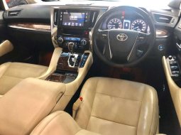 Jual Toyota Alphard G 2018 harga murah di Jawa Timur 1