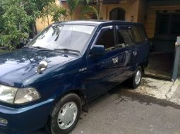 Jual Toyota Kijang LGX 2001 harga murah di Jawa Barat 1