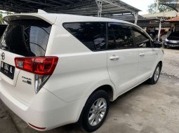 Jual Toyota Kijang Innova V 2017 harga murah di Sumatra Utara 10