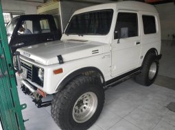 Jual mobil Suzuki Jimny 1.0 Manual 2003 bekas di Jawa Tengah 2