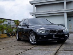 Jual Cepat Mobil BMW 3 Series 320i 2019 di DKI Jakarta 7