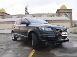 Jual mobil Audi Q7 3.0 TFSI 7 Seater 4.2 2006 murah di DKI Jakarta 5