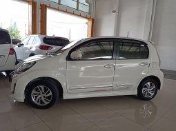 Jual Cepat Mobil Daihatsu Sirion D di Bekasi 2