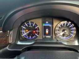 Jual Toyota Kijang Innova V 2017 harga murah di Sumatra Utara 9