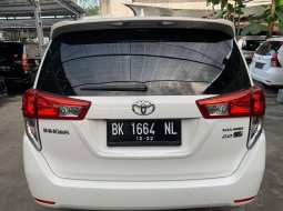 Jual Toyota Kijang Innova V 2017 harga murah di Sumatra Utara 4