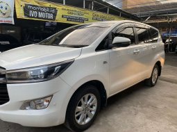 Jual Toyota Kijang Innova V 2017 harga murah di Sumatra Utara 1