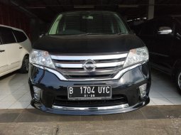 Mobil Nissan Serena Highway Star AT 2014 dijual, Jawa Barat  6