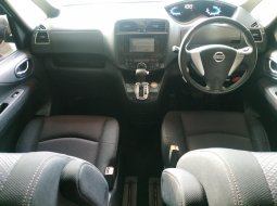 Mobil Nissan Serena Highway Star AT 2014 dijual, Jawa Barat  7