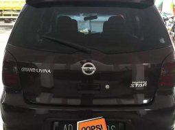 Jual mobil Nissan Grand Livina Highway Star 2012 bekas, Jawa Timur 11