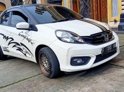 Jual cepat mobil  Honda Brio Satya E 2018 di Jawa Barat  6