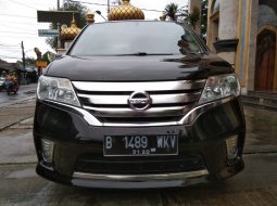 Jual cepat mobil Nissan Serena Highway Star 2014 di Jawa Barat  8