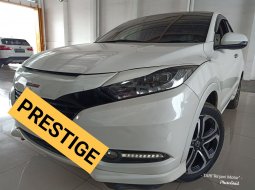 Jual mobil Honda HR-V Prestige 1 .8 2016 bekas di Jawa Barat  3