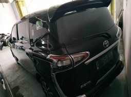 Jual mobil Toyota Sienta Q 2017 terawat di DIY Yogyakarta 2