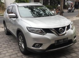 Dijual Mobil Nissan X-Trail 2.5 2015 Brightsilver di Bali 9