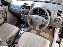 Dijual Cepat Mobil Toyota Rush S 2012 Hitam di DKI Jakarta 4