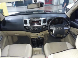 Jual Mobil Toyota Hilux G 2015 bekas di Sulawesi Utara 5