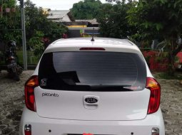 Mobil Kia Picanto 2014 SE terbaik di Jawa Barat 3