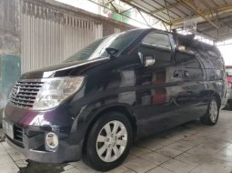 Jual mobil Nissan Elgrand Highway Star AT 2007 dengan harga murah di Jawa Barat  9