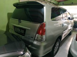 Jual cepat mobil Toyota Kijang Innova 2.0 G 2011 di DIY Yogyakarta 6