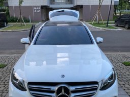 Jual mobil Mercedes-Benz GLC 200 2018 terbaik di Banten 4