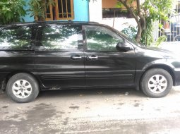 Jawa Timur, dijual mobil Kia Sedona GS 2004 bekas  4