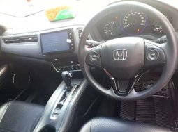Mobil Honda HR-V 2017 E CVT dijual, Bali 4