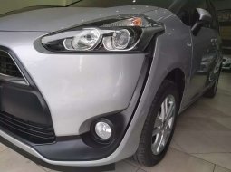 Mobil Toyota Sienta 2018 G dijual, Jawa Timur 17
