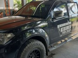 Mobil Nissan Navara 2013 Sports Version dijual, Jawa Tengah 2