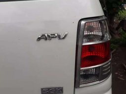 Dijual mobil bekas Suzuki APV SGX Luxury, Jawa Timur  3