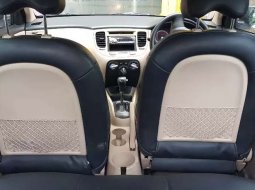 Dijual mobil bekas Kia Pride 1.4 Automatic, DIY Yogyakarta  1