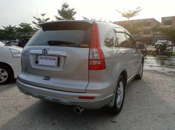 Mobil Honda CR-V 2012 2.4 terbaik di Riau 8