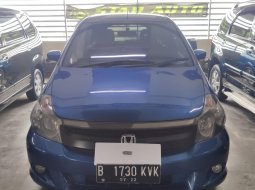 Dijual Mobil Honda Stream 2 2004 di DKI Jakarta 7