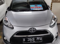 Jual Cepat Mobil Toyota Sienta V 2017 di DKI Jakarta 10
