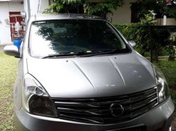 Jual Nissan Grand Livina XV 2013 harga murah di Jawa Tengah 2