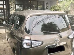 Mobil Toyota Sienta 2017 V dijual, Jawa Barat 7