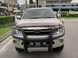 Mobil Toyota Fortuner 2007 V dijual, Riau 7