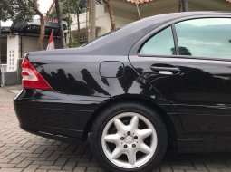 Mobil Mercedes-Benz C-Class 2007 230 dijual, Jawa Timur 14