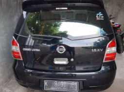 Jawa Tengah, Nissan Grand Livina XV 2010 kondisi terawat 3