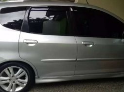 Jual mobil Honda Jazz i-DSI 2004 bekas, Jawa Tengah 1