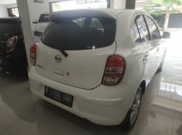 Jawa Barat, dijual mobil Nissan March 1.2 Automatic 2011 bekas  3