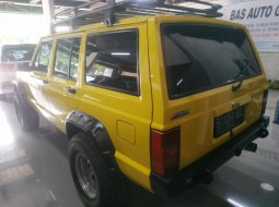 Jual Cepat Jeep Cherokee XJ 4x4 AT 4.0 1996 di DKI Jakarta 7