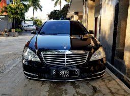 Dijual mobil Mercedes-Benz S 300 L Facelift RSE Full Option 2011 bekas  6