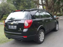 Mobil Chevrolet Captiva 2010 dijual, Jawa Barat 5