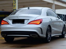 Mobil Mercedes-Benz CLA 2019 200 terbaik di DKI Jakarta 9